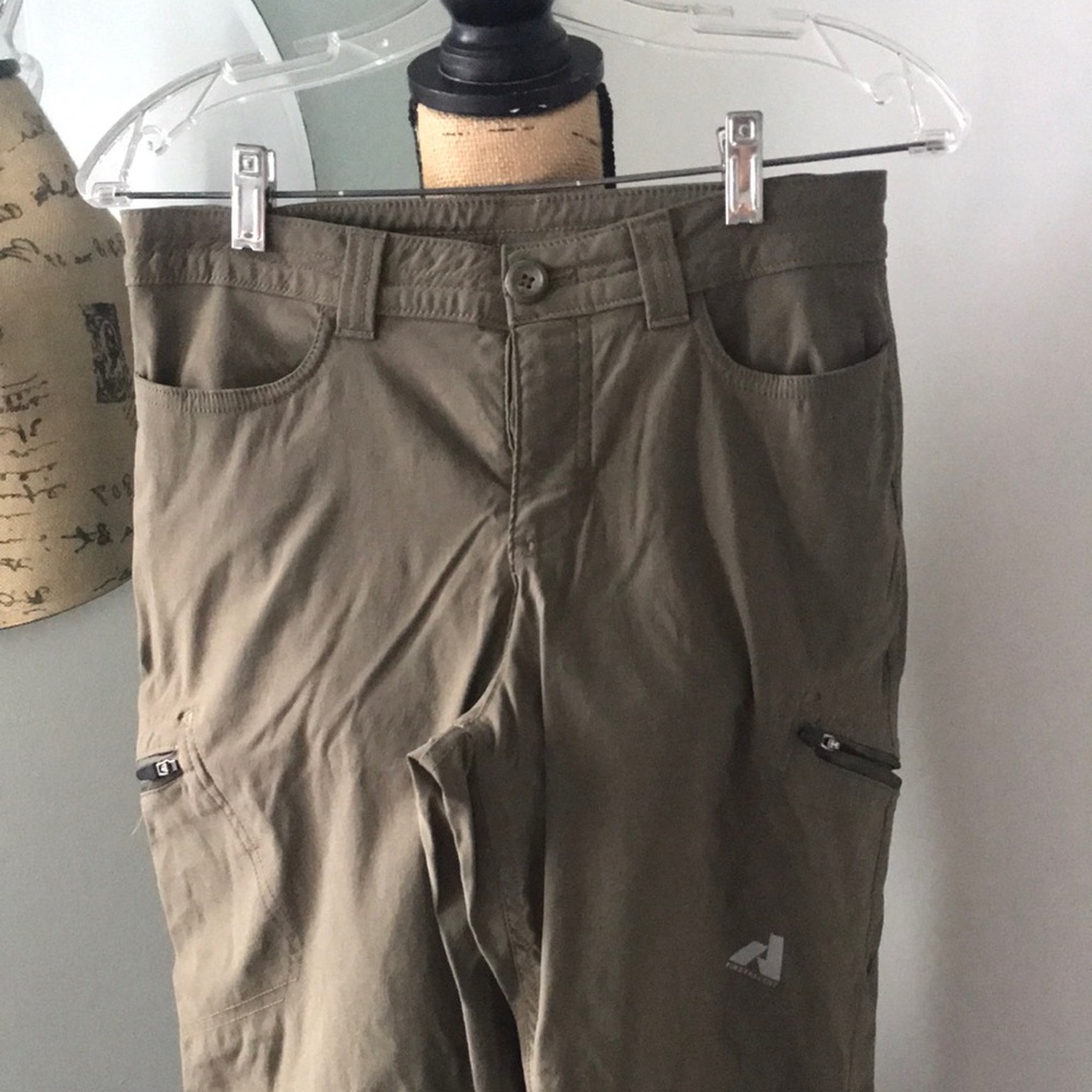 Eddie Bauer Olive Green First Ascent Pants size 6